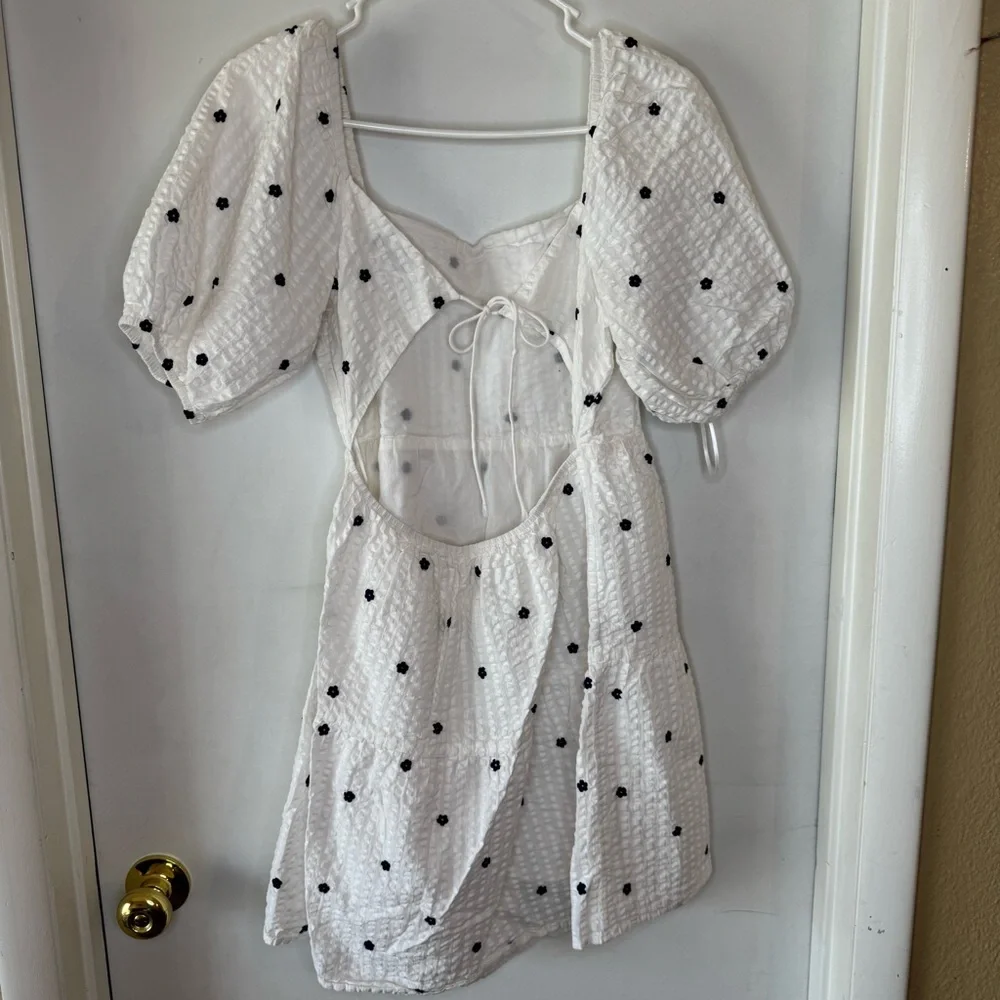 ❕SALE❕ Rails Selene Floral Embroidered Seersucker Dress